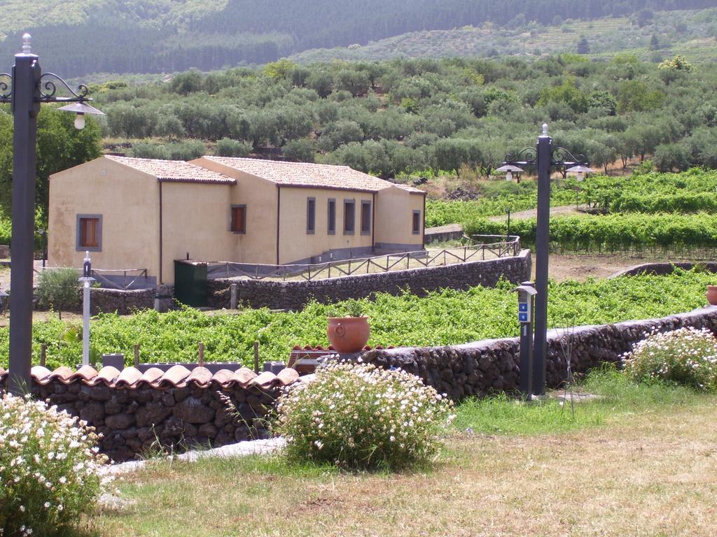 Etna Wine Azienda Agrituristica Passopisciaro Exterior foto